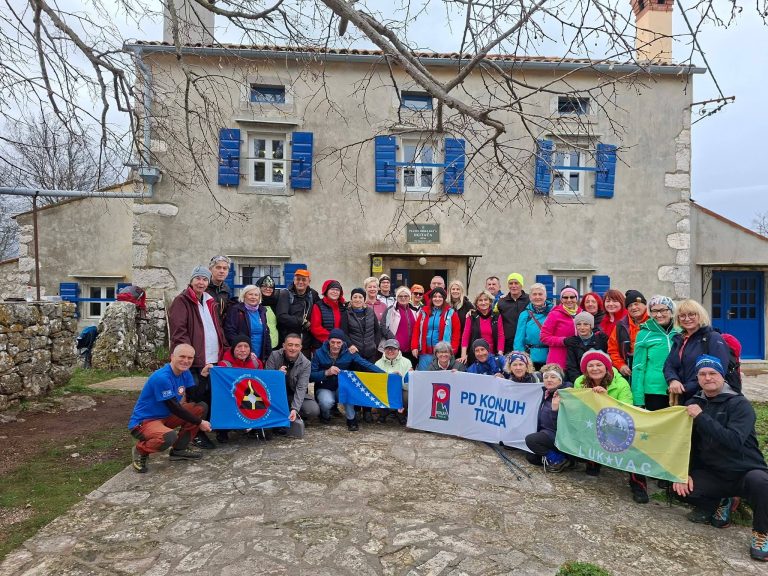 637751300_10237891366716475_7000931824336857803_n