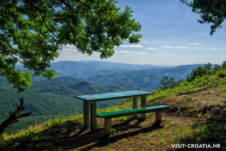 Park-prirode-Papuk-61a8a506b3d3b234461089_big